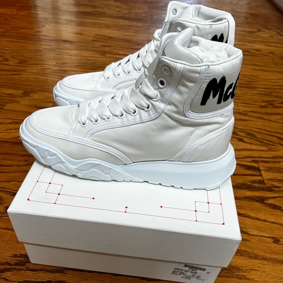 Alexander McQueen Mid-top sneakers in size 41 - Picture 2 of 9